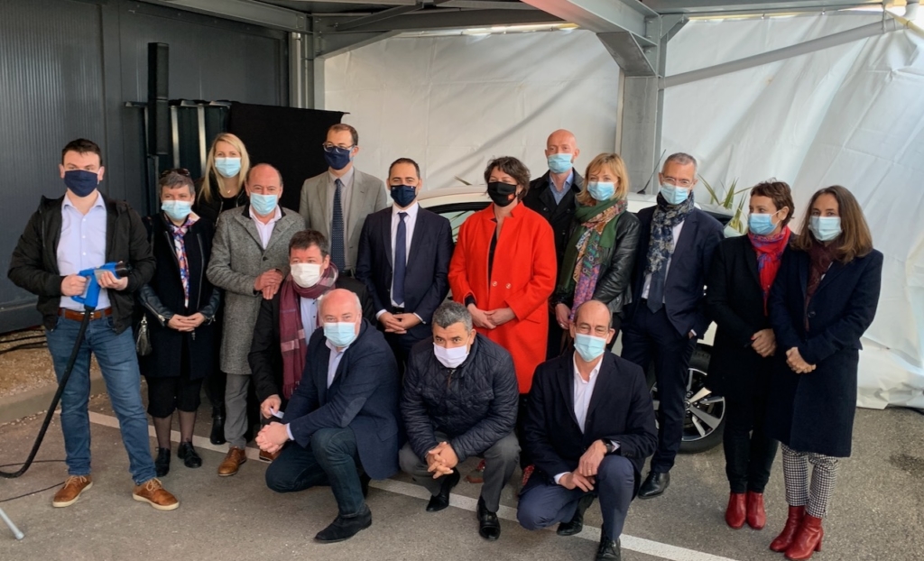Flexitanie : inauguration de la 1ère borne VtoG pour voiture électrique
